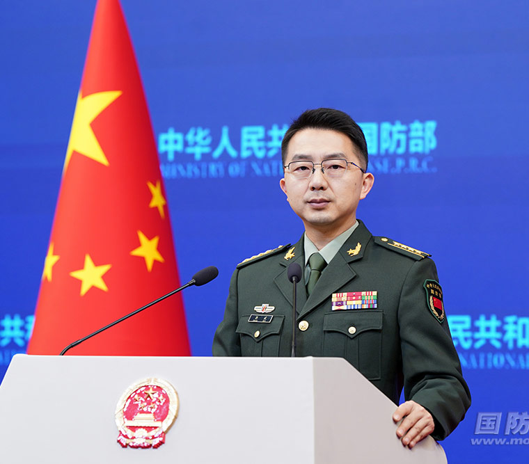 Ministry of National Defense Spokesperson Senior Colonel Jiang Bin speaks to the press in November, 2025. Photo: MND press release.