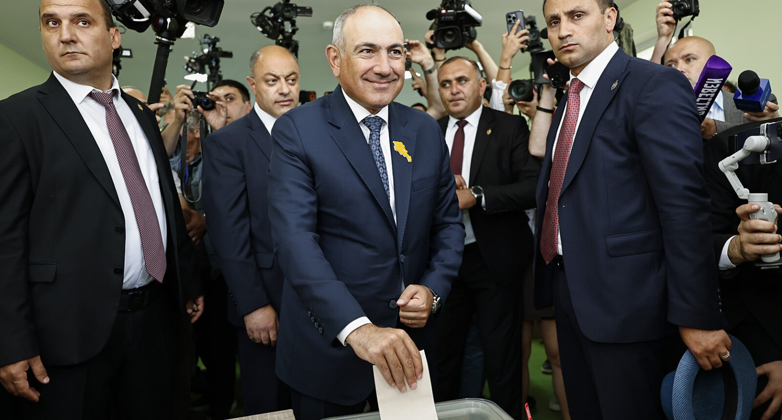 Prime Minister Nikol Pashinyan votes in the 7 June 2026 parliamentary elections in Yerevan. Photo: © 2026 The Office to the Prime Minister of the Republic of Armenia